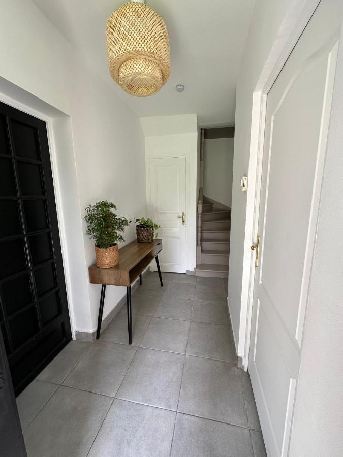 Love Room Avec Jacuzzi Proche Paris Et Roissy Cdg Persan Eksteriør billede